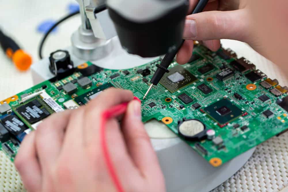 How to Test Electronic Components for Quality and Functionality